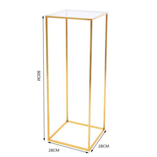 Colonne dorée carrée