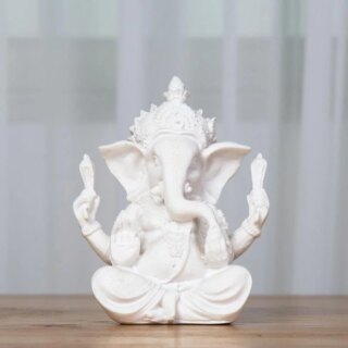 Statue de Ganesh blanc, moitié homme et moité éléphant
