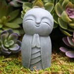 Statue de petit moinegris
