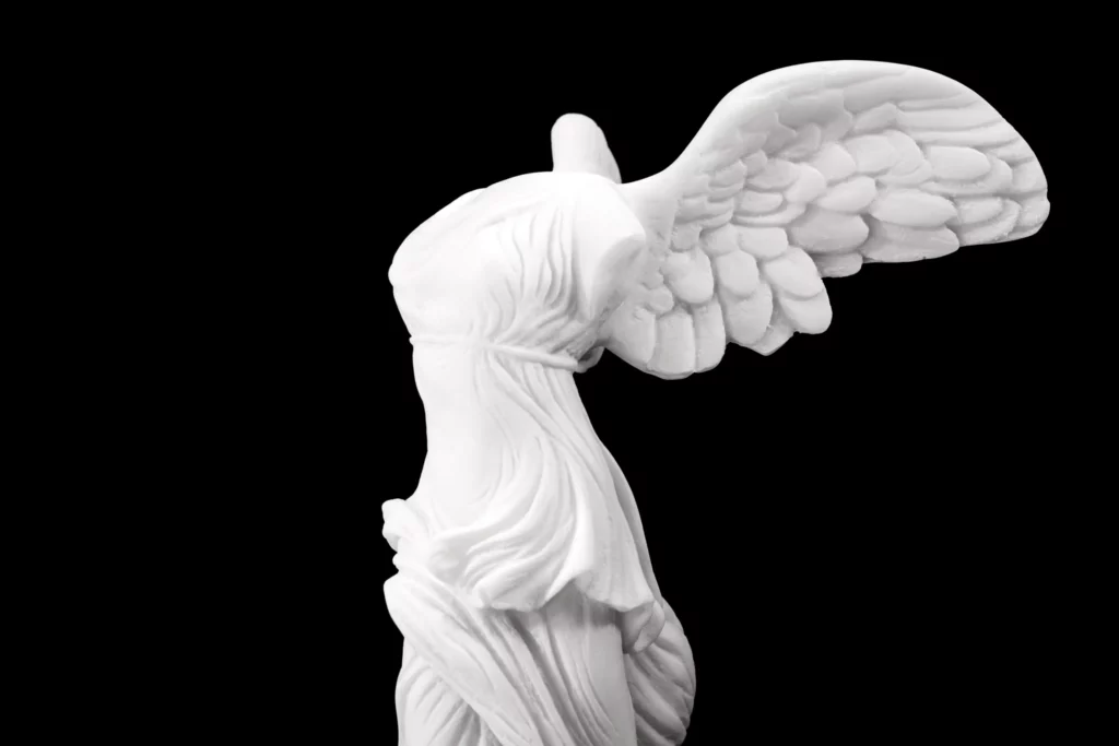 Quelles sont les statues grecques les plus connues ? statue grecque La Victoire de Samothrace